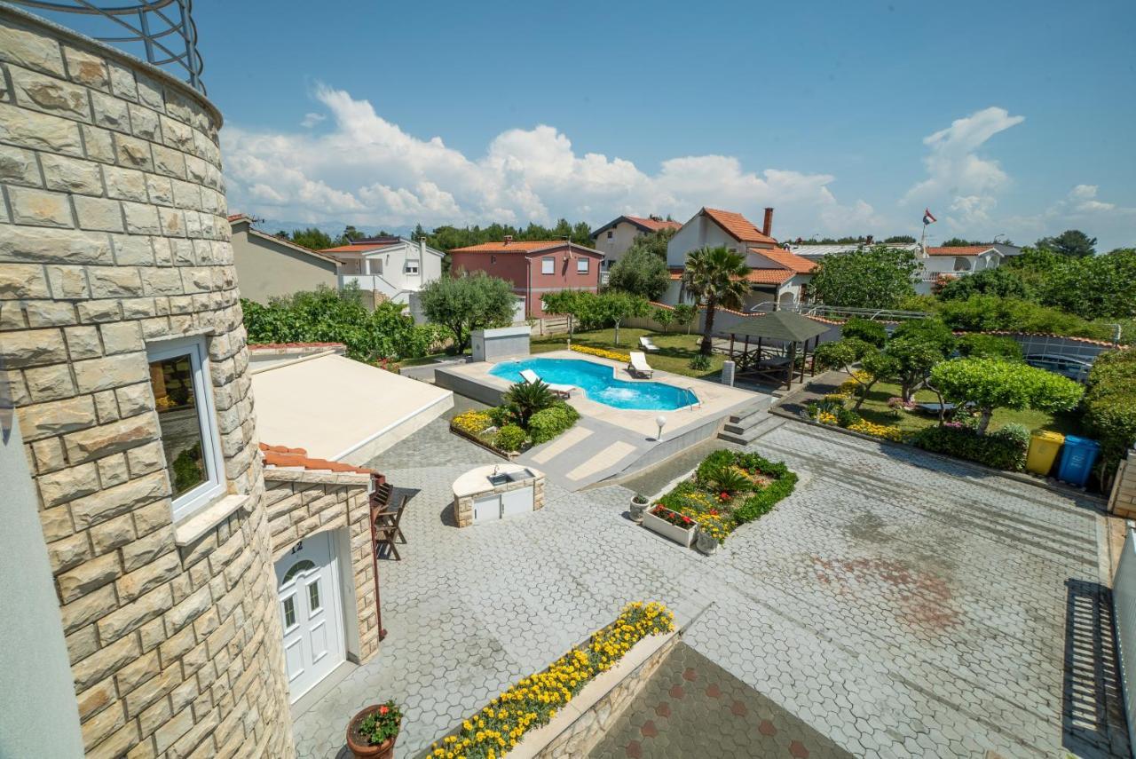 Villa Lulic Vir Ngoại thất bức ảnh