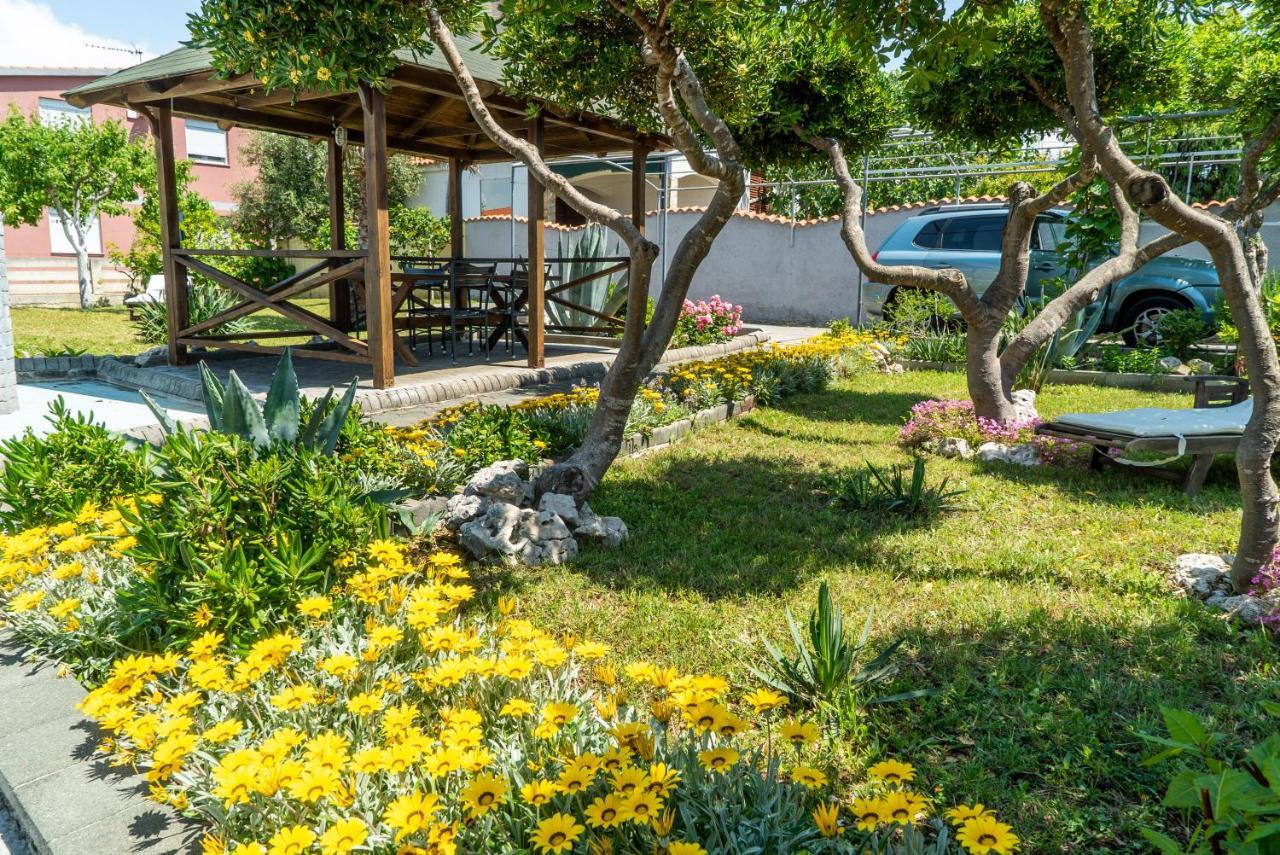 Villa Lulic Vir Ngoại thất bức ảnh