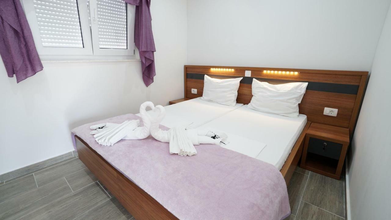 Villa Lulic Vir Ngoại thất bức ảnh