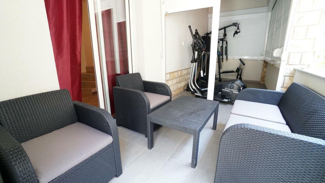 Villa Lulic Vir Ngoại thất bức ảnh